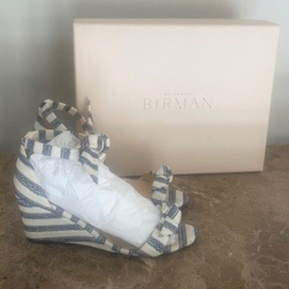 Alexandre Birman CLARITA Blue & White Stripe Wedge Sandals – Size 7.5